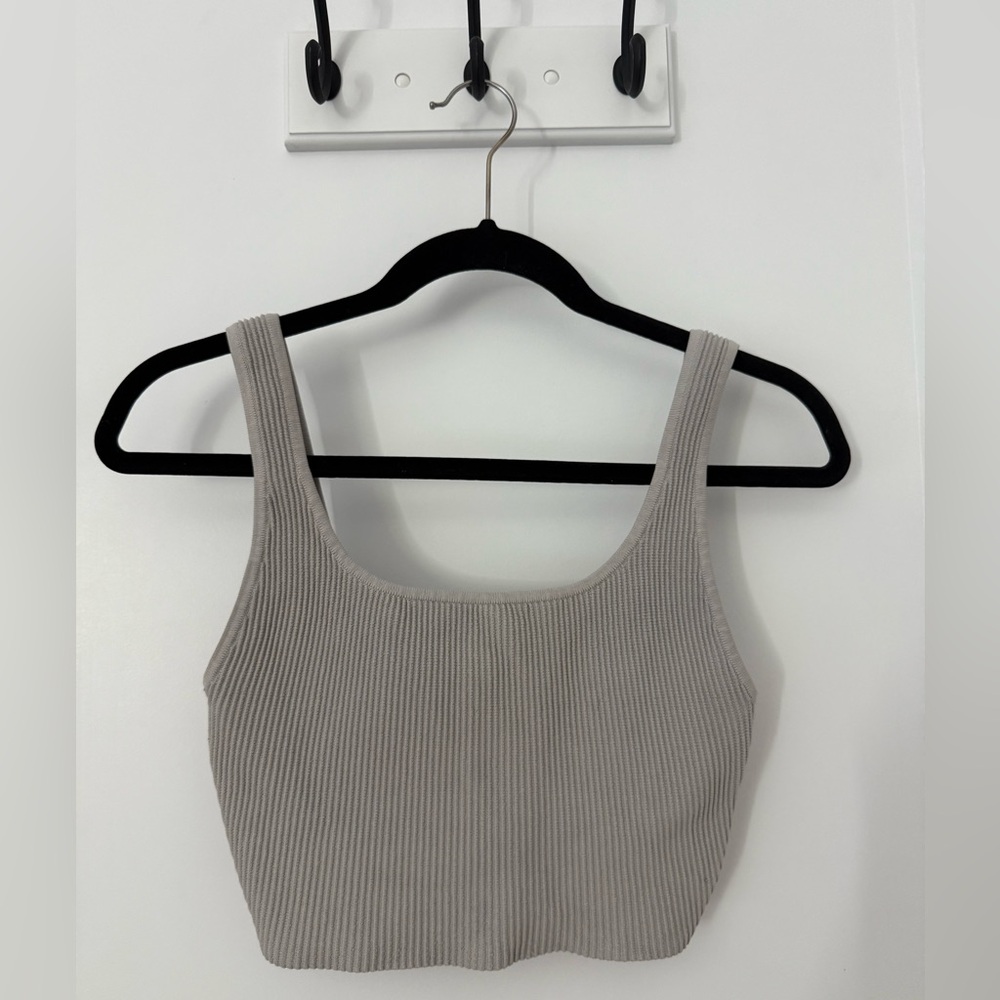 Aritzia Babaton Sculpt Knit Squareneck Cropped Tank 2 - Picture 5 of 8